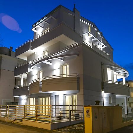 Residenza Riva Azzurra Aparthotel Rimini Kültér fotó