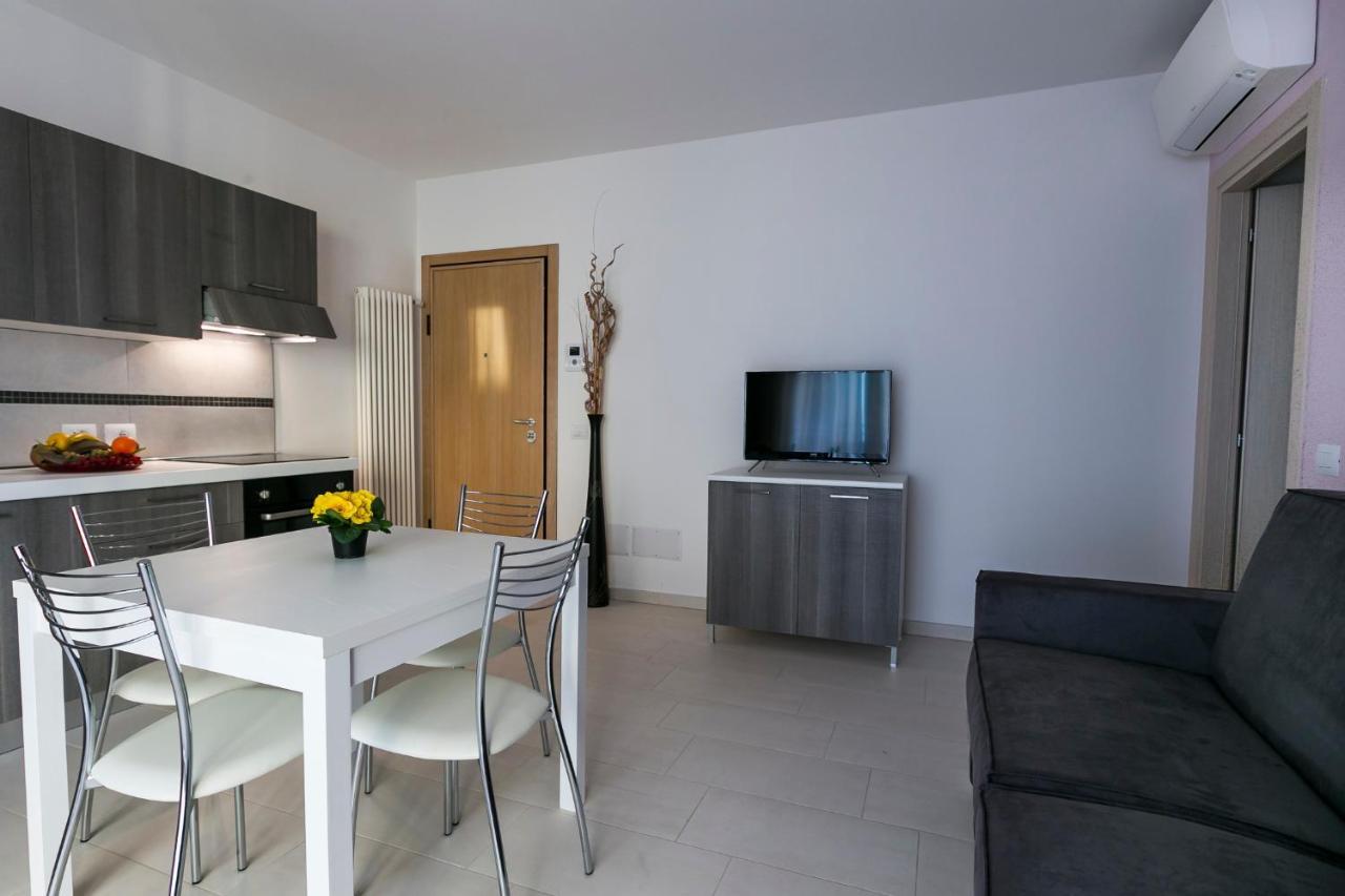 Residenza Riva Azzurra Aparthotel Rimini Kültér fotó